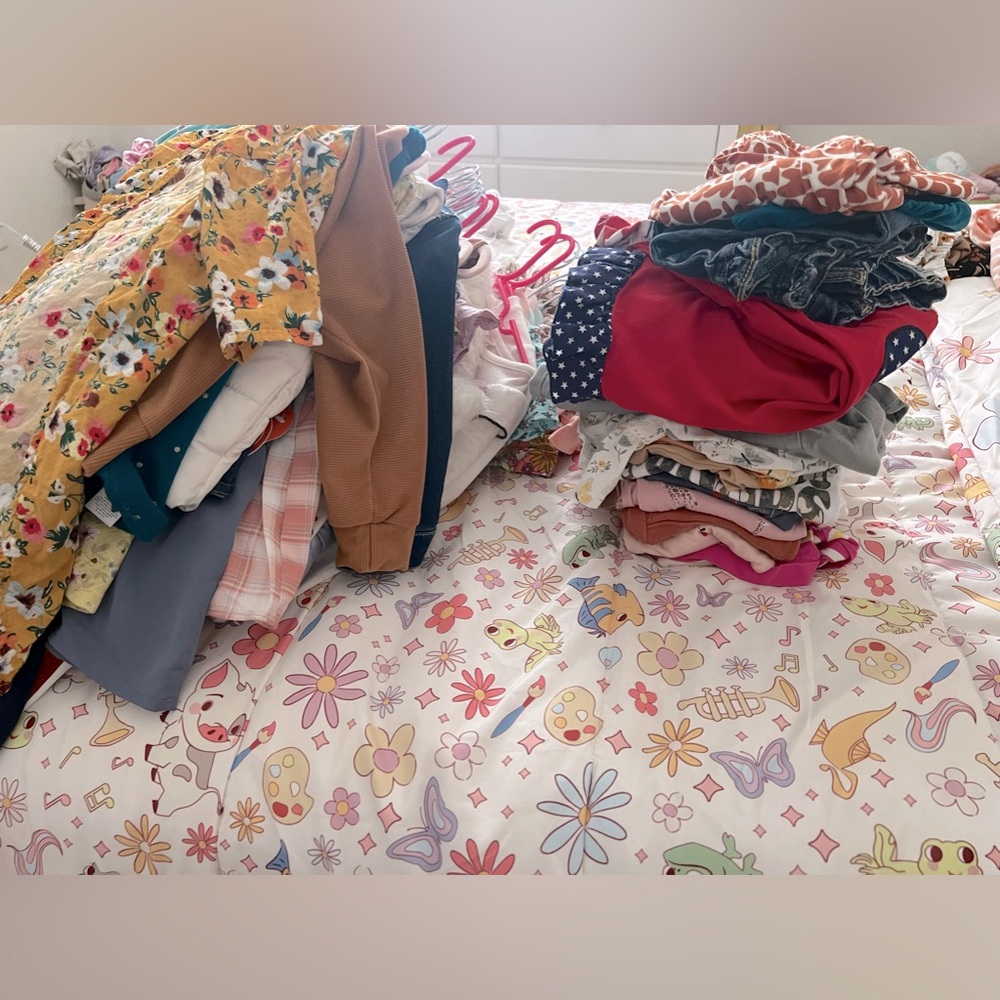 42piece toddler girls clothing items.